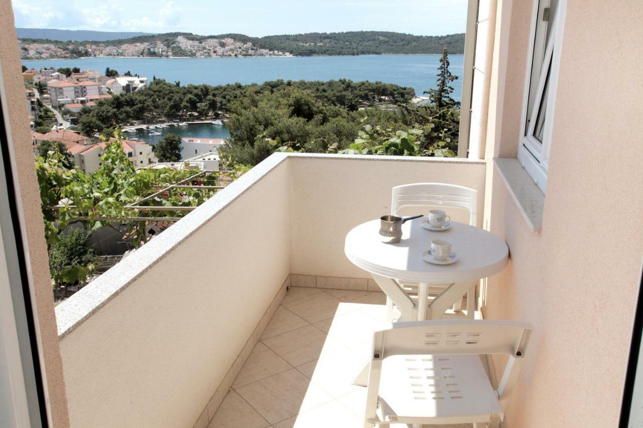 Appartement Mia à Trogir Extérieur photo